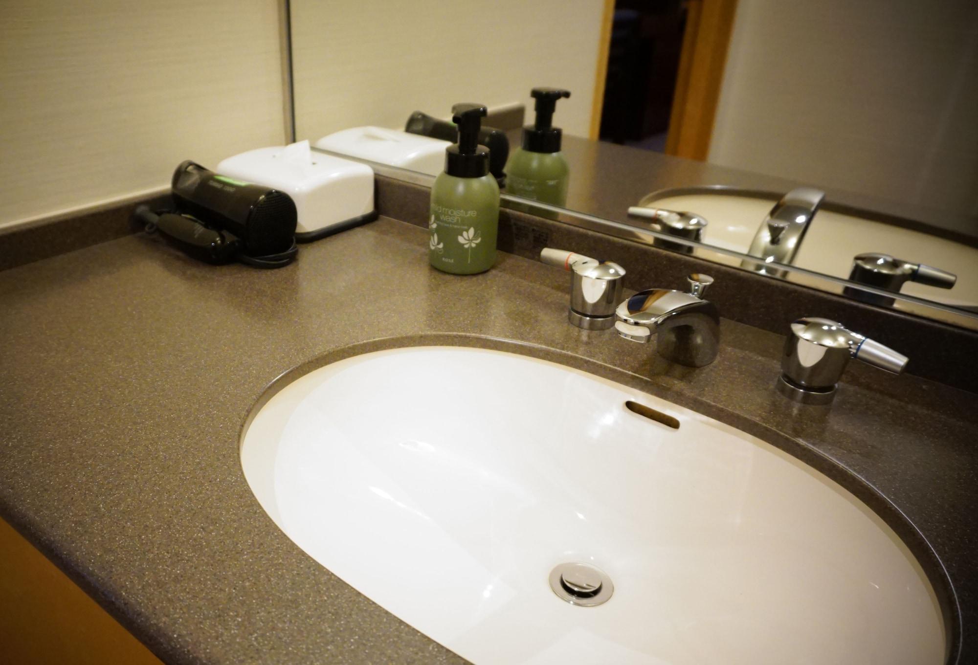 KKR Hotel Hakata Fukuoka  Bagian luar foto