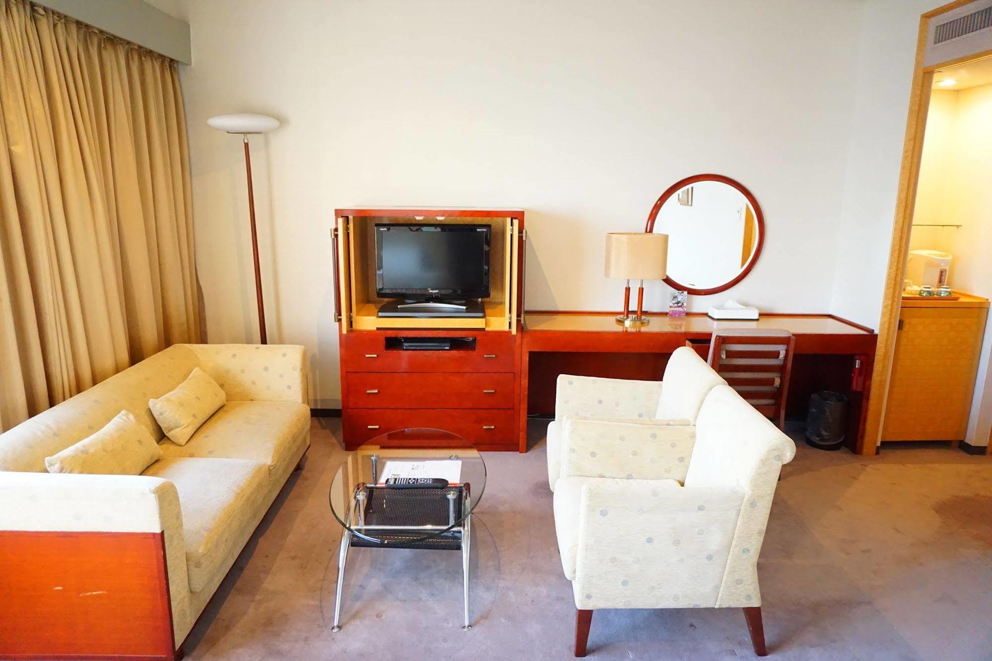 KKR Hotel Hakata Fukuoka  Bagian luar foto