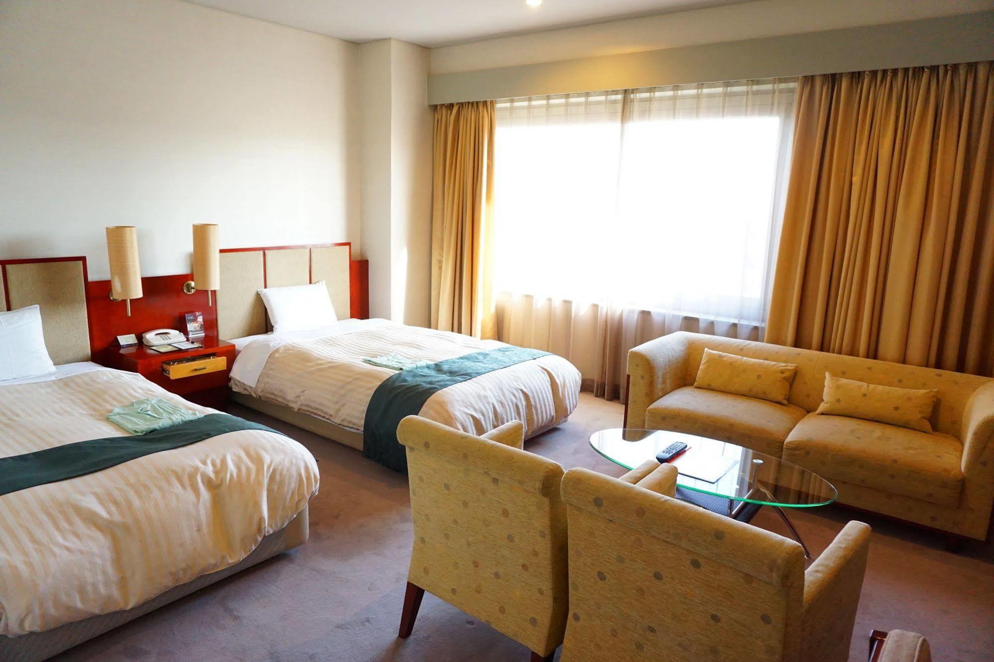 KKR Hotel Hakata Fukuoka  Bagian luar foto