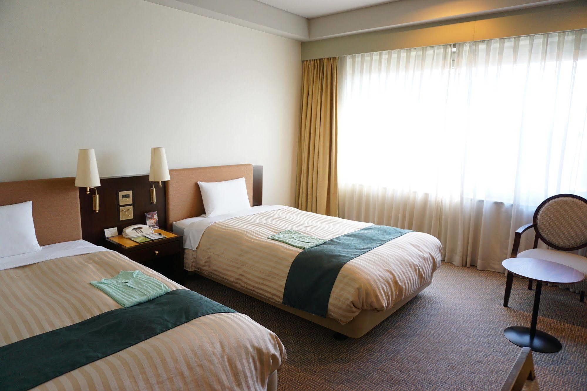 KKR Hotel Hakata Fukuoka  Bagian luar foto