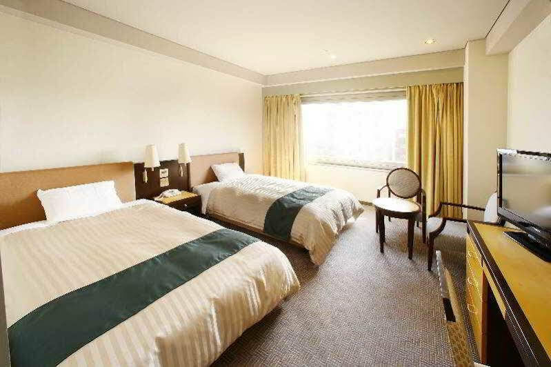 KKR Hotel Hakata Fukuoka  Bagian luar foto